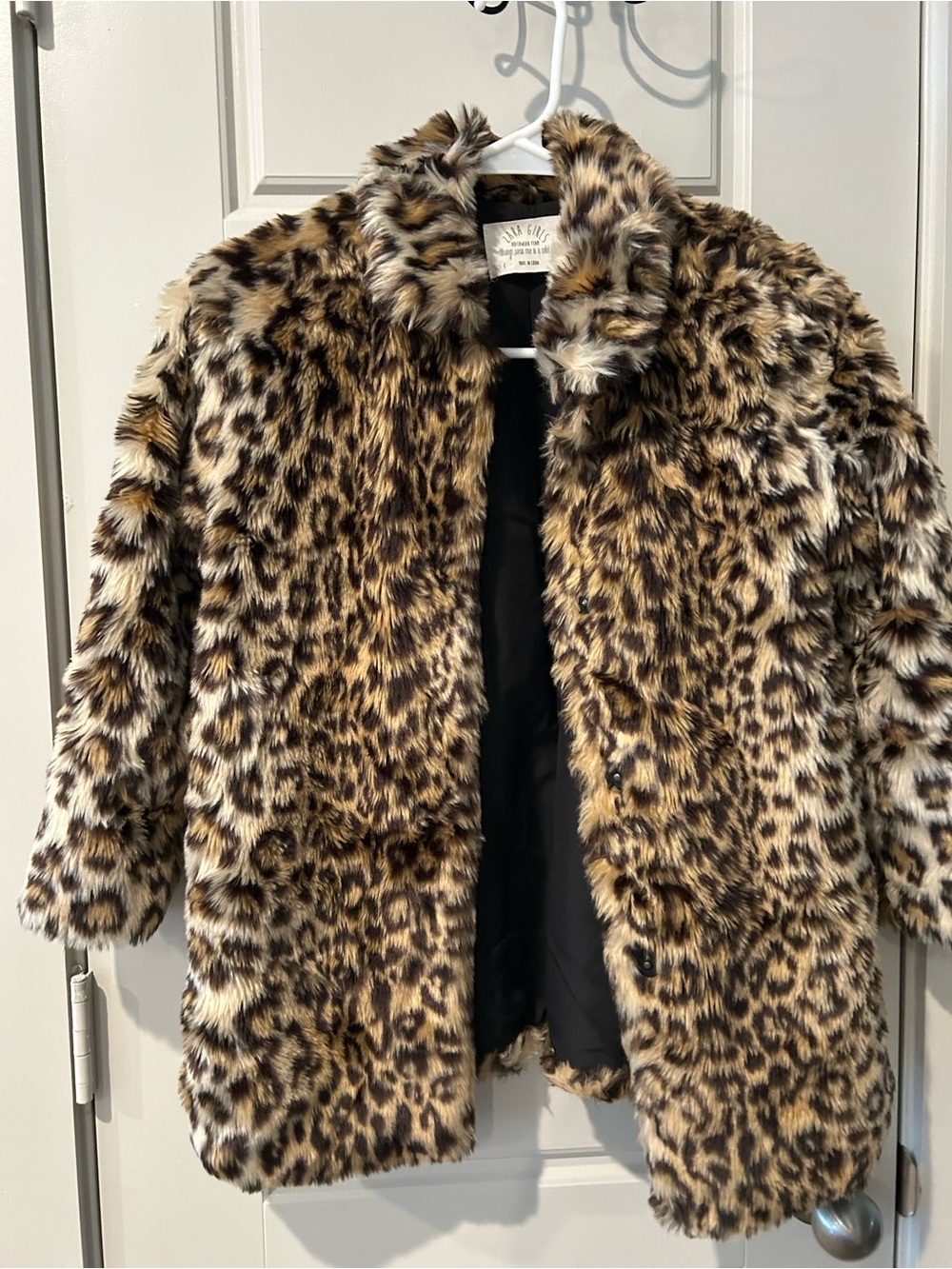 Girls Zara leopard faux fur coat size 8